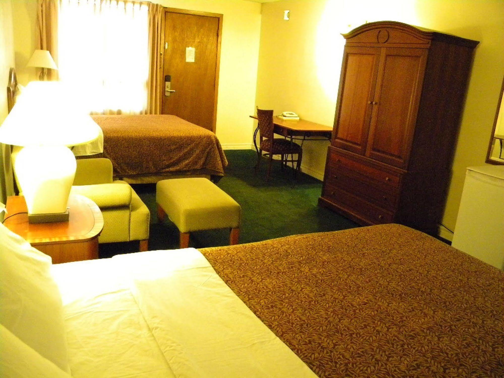 Motel Fairway By The Falls
