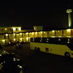 Fairway Inn By The Falls